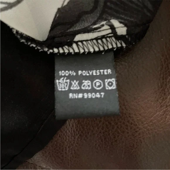 Piano Ladies Pullover Blouse, Size S - Picture 6 of 6